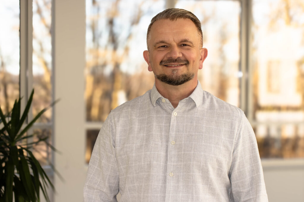 ein Portrait von Henrik Schulze 